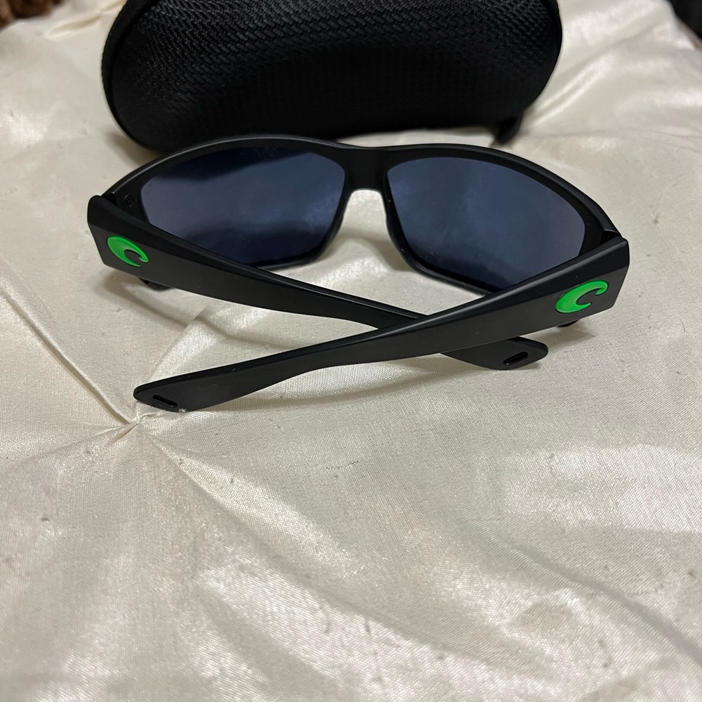 Worn once in excellent condition